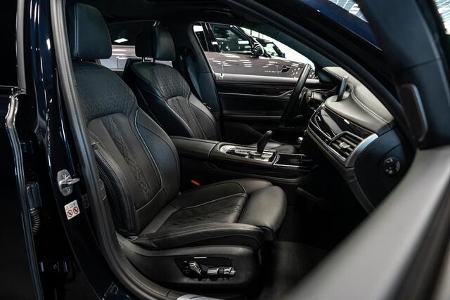 BMW 7-SERIE 740d xDrive High Executive *M-Sport / Actieve-Besturing / Stoelventilatie / Entertainment-Achter / Alcantara-Hemel / Harman Kardon / Panorama*