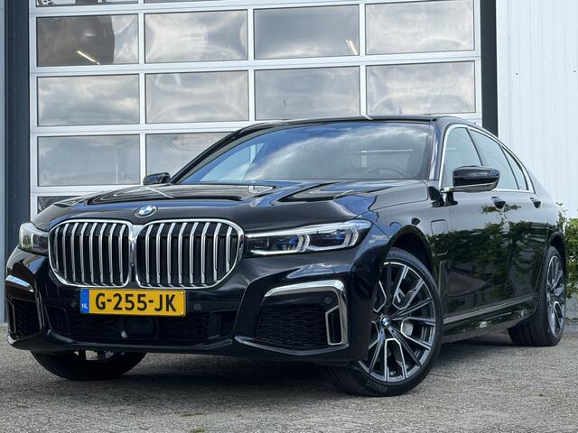 BMW 7-SERIE 745e High Executive 396pk | M Sportpakket | Achterasbesturing | Cruise control adaptief met stop&go en stuurhulp | Dab | Harman/Kardon Sound | Lichtmetalen velgen 20" | Rondomzicht camera | Voorstoel(en) met massagefunctie | Dealer onderhouden!