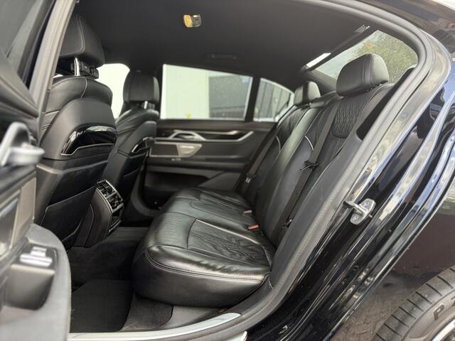 BMW 7-SERIE 745e High Executive 396pk | M Sportpakket | Achterasbesturing | Cruise control adaptief met stop&go en stuurhulp | Dab | Harman/Kardon Sound | Lichtmetalen velgen 20" | Rondomzicht camera | Voorstoel(en) met massagefunctie | Dealer onderhouden!