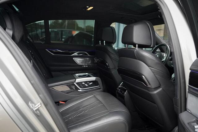 BMW 7-SERIE 745e High Executive / M-Sport / Schuifdak / Massage / Co-Pilot / Bowers&Wilkins / Alcantara Hemel / Laser