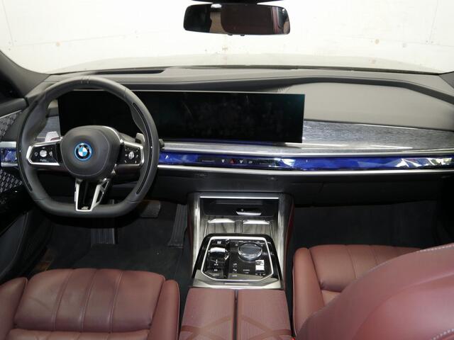 BMW 7-SERIE 750e xDrive | Executive Lounge | SkyLounge | Elektrisch openen en sluiten portieren | Rear-seat Entertainment Experience | Kristal koplampen | Massage/Ventilatie v+a