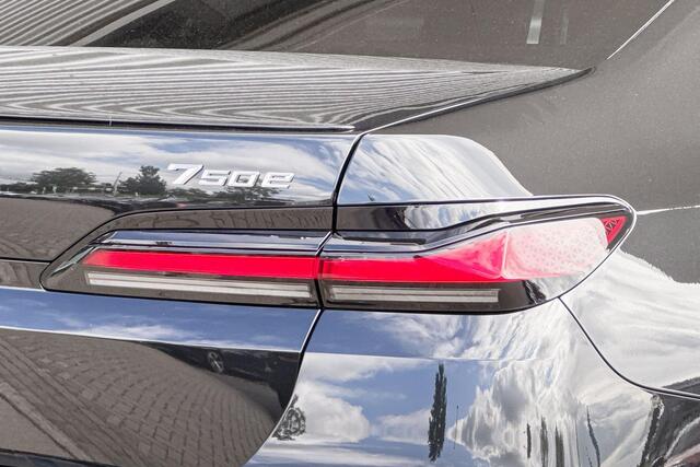 BMW 7-SERIE 750e xDrive