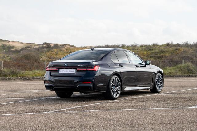 BMW 7-SERIE 745e High Executive | M Sport | Panorama dak | Harman Kardon | Headup display | Active steering