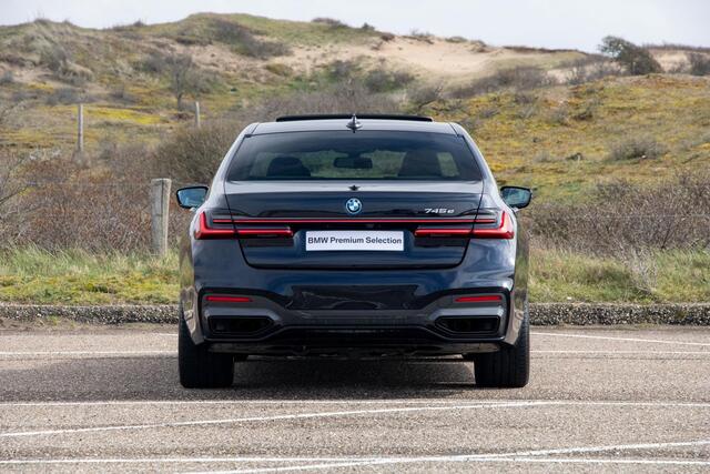 BMW 7-SERIE 745e High Executive | M Sport | Panorama dak | Harman Kardon | Headup display | Active steering