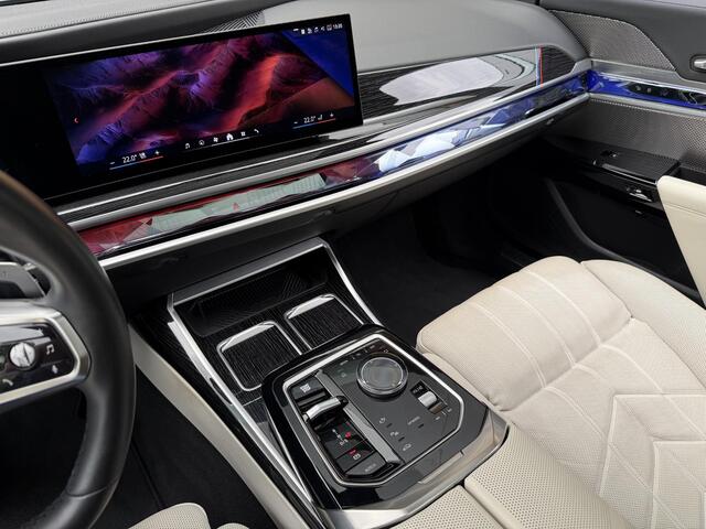 BMW 7-SERIE 750e xDrive MASSAGE|INNOVATIE-PACK|SKYLOUNGE|BOWERS&WILKINS