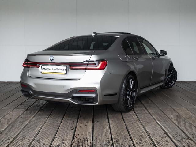 BMW 7-SERIE 745e | High Executive | M Sportpakket | 20 inch | Active Steering | Comfort Access | Stoelventilatie | Stoelmassage | Driving Assistant Professional | Bowers & Wilkins