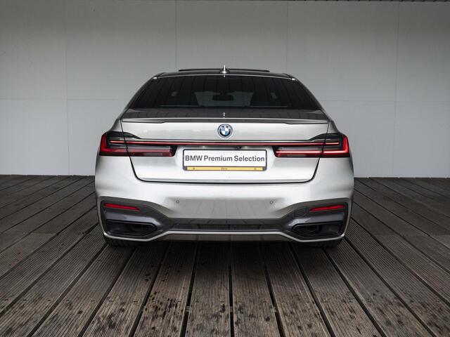 BMW 7-SERIE 745e | High Executive | M Sportpakket | 20 inch | Active Steering | Comfort Access | Stoelventilatie | Stoelmassage | Driving Assistant Professional | Bowers & Wilkins