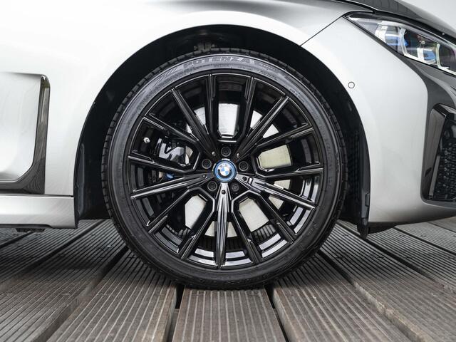BMW 7-SERIE 745e | High Executive | M Sportpakket | 20 inch | Active Steering | Comfort Access | Stoelventilatie | Stoelmassage | Driving Assistant Professional | Bowers & Wilkins