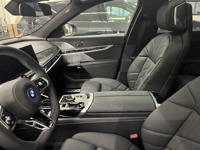 BMW 7-SERIE M760e xDrive