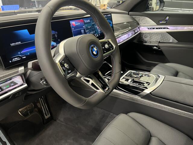 BMW 7-SERIE M760e xDrive