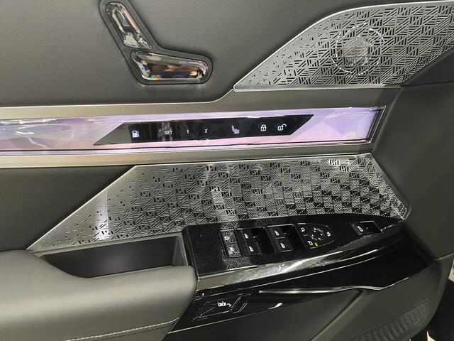 BMW 7-SERIE M760e xDrive