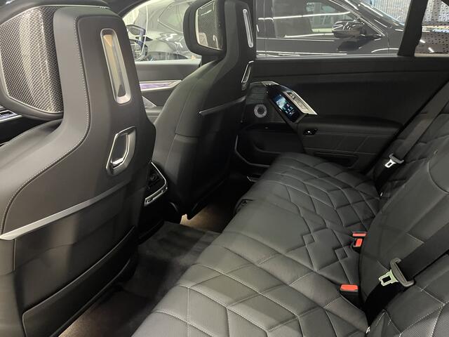 BMW 7-SERIE M760e xDrive
