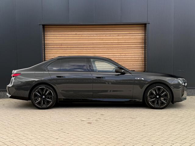 BMW 7-SERIE M760e xDrive REAR-ENTERTAINMENT|SKYLOUNGE|INNOVATIE-PACK|HEAD-UP
