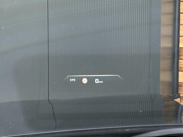 BMW 7-SERIE M760e xDrive REAR-ENTERTAINMENT|SKYLOUNGE|INNOVATIE-PACK|HEAD-UP
