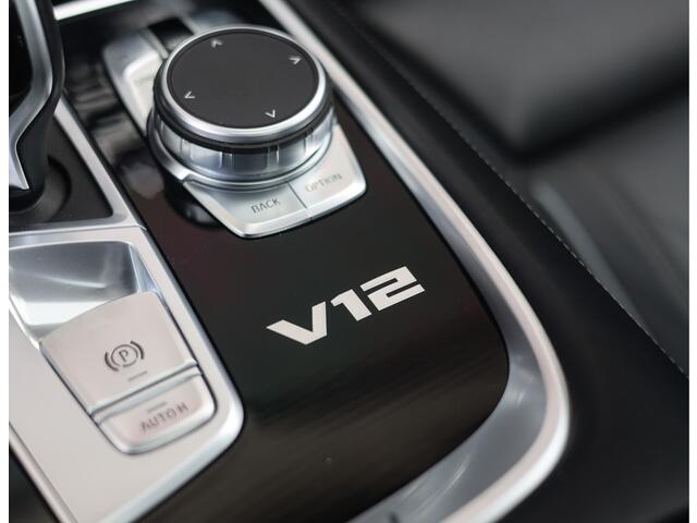 BMW 7-SERIE M760Li xDrive | Skylounge - M Driver's Pack - HUD