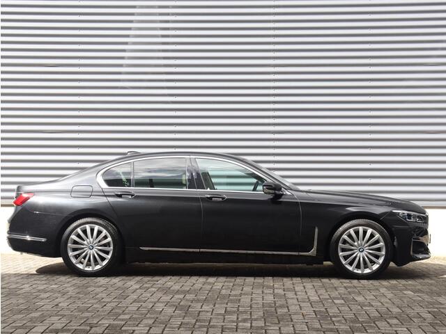 BMW 7-SERIE Sedan 745e | High Executive | Harman Kardon | Parking Assistant Plus | Head-Up | Laserlight | Soft-Close | 19''LMV
