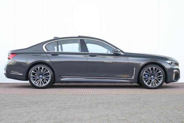 BMW 7-SERIE 745e High Executive | Schuif/Kantel Dak | Active Steering | Comforttoegang | Soft-Close | Driving Assistant Professional | Parking Assistant Plus | Harman Kardon | Head-Up |