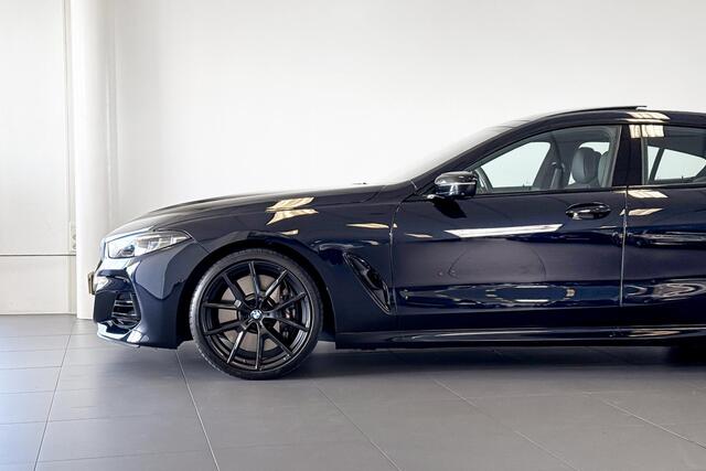 BMW 8-SERIE Gran Coupé M850i xDrive High Executive | M Sport | Harman Kardon | Glazen Panoramadak | Stoelventilatie |