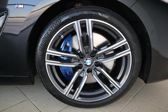 BMW 8-SERIE Gran Coupé 840i xDrive High Executive | M Sportpakket | Active Steering | Glazen panoramadak
