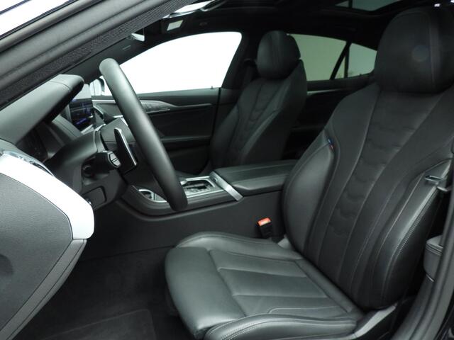 BMW 8-SERIE Gran Coupé 840i | M-Sportpakket | Laserlicht | Leder | HUD | Schuifdak | Elektr. zetels | Active cruise contole | DAB | Alu 19 inch