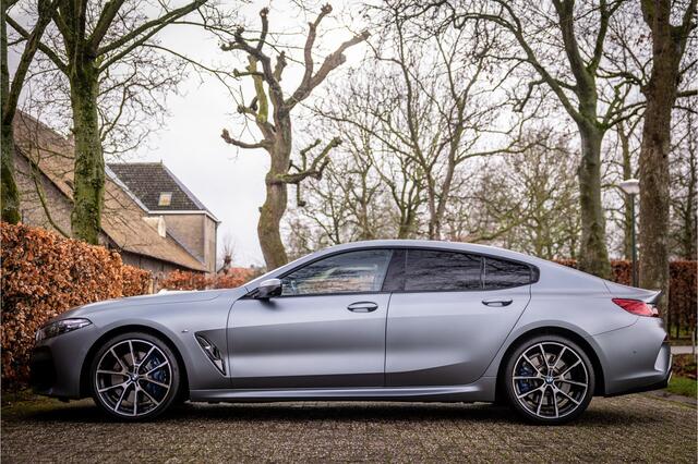 BMW 8-SERIE Gran Coupé 840i xDrive M Sport Frozen Grey Individual Achterasbesturing Soft Close Laser Panorama