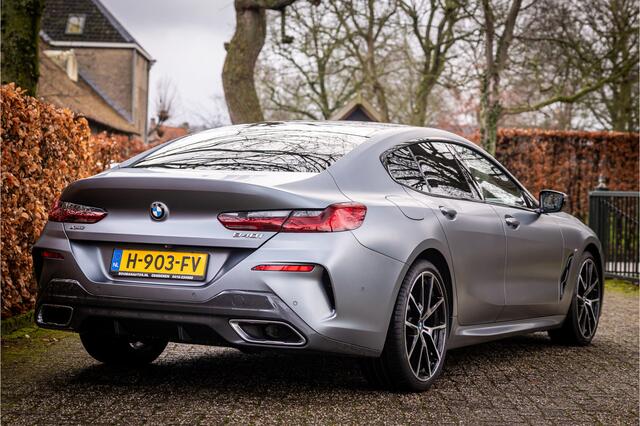 BMW 8-SERIE Gran Coupé 840i xDrive M Sport Frozen Grey Individual Achterasbesturing Soft Close Laser Panorama