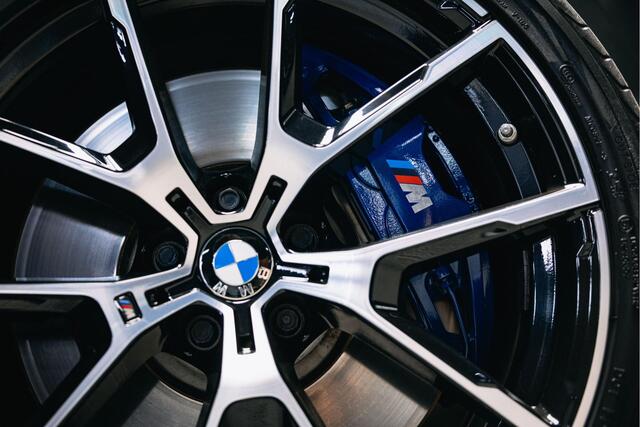 BMW 8-SERIE M850i xDrive High Executive | Cabrio | Head-Up | 360 Camera | Bowers & Wilkins | Stuurverwarming |