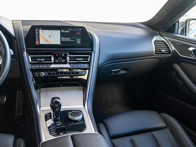 BMW 8-SERIE Coupé M850i xDrive | Innovationspakket | Harman Kardon | Comfort Access | Soft-Close | Stoelventilatie | Laserlight | 20''