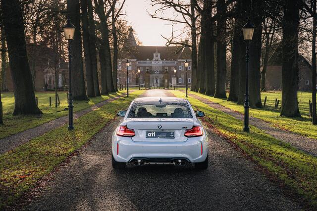 BMW M2 2-serie Coupé Competition Coupe - de overtreffende trap - Montage Crank Hub S55 upgrade, M-Drivers Pacakage, H&K, M-sportstoelen NIET elektrisch verstelbaar, Navigatie Professional, Stuurwielverwarming, Sportremmen, Stoelverwarming, DAB, Grootlichtassiste