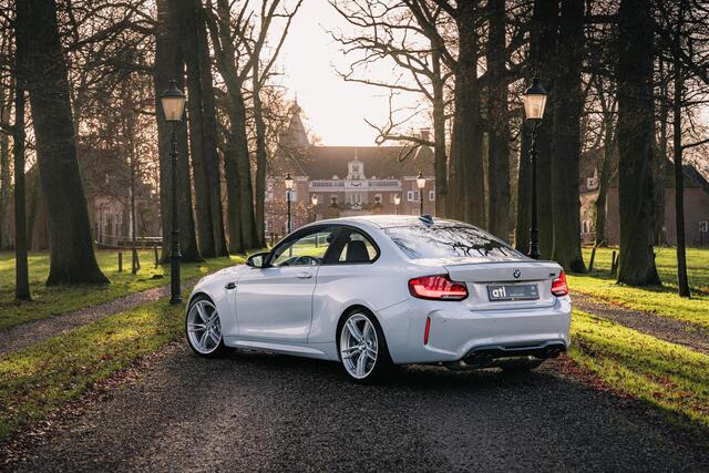 BMW M2 2-serie Coupé Competition Coupe - de overtreffende trap - Montage Crank Hub S55 upgrade, M-Drivers Pacakage, H&K, M-sportstoelen NIET elektrisch verstelbaar, Navigatie Professional, Stuurwielverwarming, Sportremmen, Stoelverwarming, DAB, Grootlichtassiste