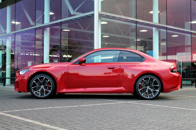 BMW M2 Coupé / M Drive Professional / M Carbondak / M Adaptief onderstel / Harman Kardon / Parking Assistant / Adaptieve LED / Live Cockpit Professional