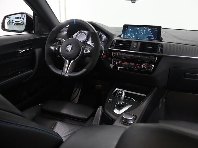 BMW M2 2-serie Coupé DCT | M-Sport | Alcantara Stuurwiel | M-Driver's Package | Harman-Kardon | Carbon Pakket | NL Auto | Volledig Dealer Onderhouden | 368pk | Nieuw Staat | BMW garantie tot 4-2026 |