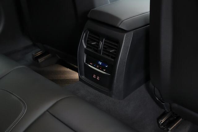 BMW M3 3-serie Touring xDrive Competition |IPE|Eventuri|stage 2|track pack|keramisch|H&K|360|blind spot|
