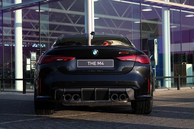 BMW M4 Coupé CS High Executive Automaat / M Drive Professional / Adaptieve LED / M Carbon-keramische remmen / M Adaptief onderstel / Adaptieve LED / Comfort Access