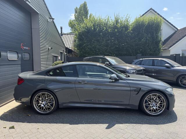 BMW M4 4-serie Coupé Competition | 360* Camera | Kuipstoelen | Carbon | Head-Up Display |