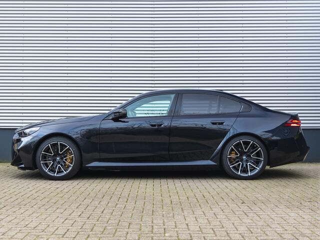 BMW M5 5-serie - Direct Beschikbaar! - Keramisch - Full-Option