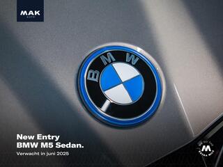 bmw-m5-limousine-v8-m-hybrid,-pano,