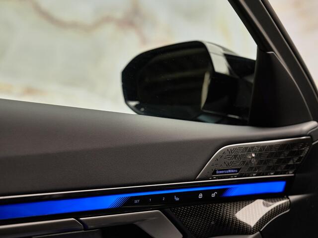 BMW M5 Limousine V8 M Hybrid, Direct leverbaar!, Frozen, pano, B&W, 21'', stl.ventilatie, tr.haak, leder, privacy