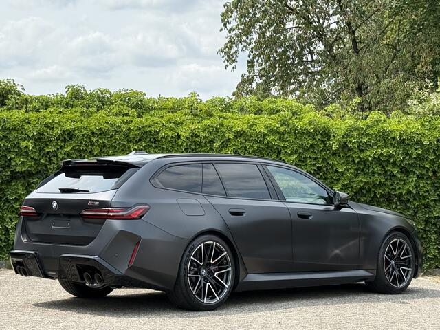 BMW M5 Touring | M Driver's Pack | Panorama | Carbon | Stuurverw. | Bowers & Wilkins | Trekhaak