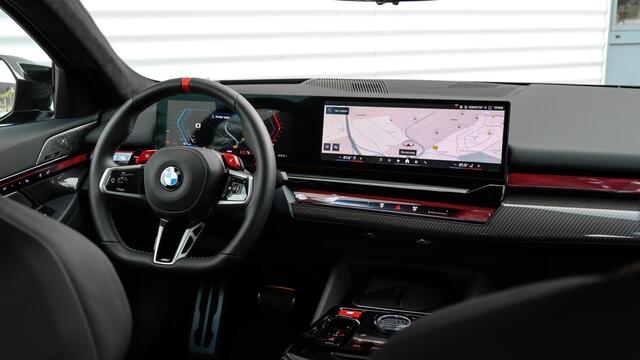 BMW M5 Sedan | Ultimate Package | M Driver's Package | Carbon Pack | Bowers & Wilkins | Comfort Pack