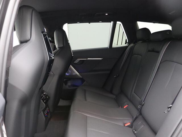 BMW M5 5 Serie Touring Stuurwielrand verwarmd | M Drive Professional | Trekhaak | Panoramadak | Driving Assistant Professional | Parking Assistant Professional | Bowers & Wilkins | 20/21''