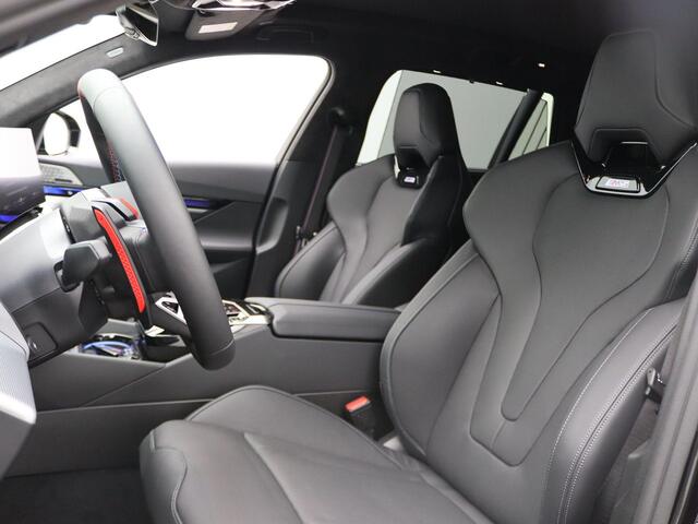 BMW M5 5 Serie Touring Stuurwielrand verwarmd | M Drive Professional | Trekhaak | Panoramadak | Driving Assistant Professional | Parking Assistant Professional | Bowers & Wilkins | 20/21''
