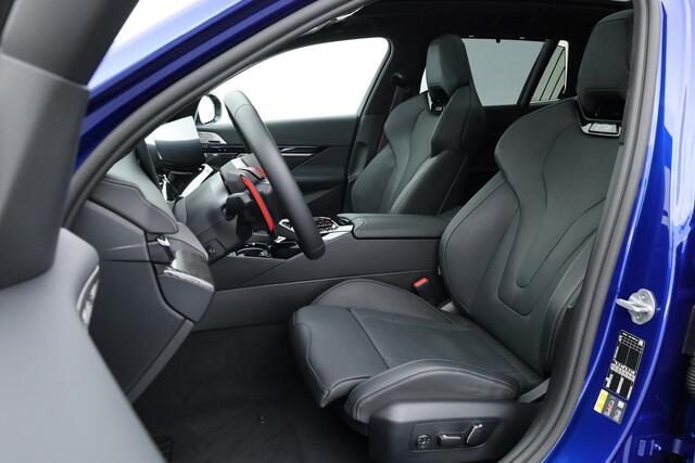 BMW M5 5-serie Touring 727pk | Ultimate Pack | Keramisch | Bowers & Wilkins | M Marina Bay | Pano | Carbon