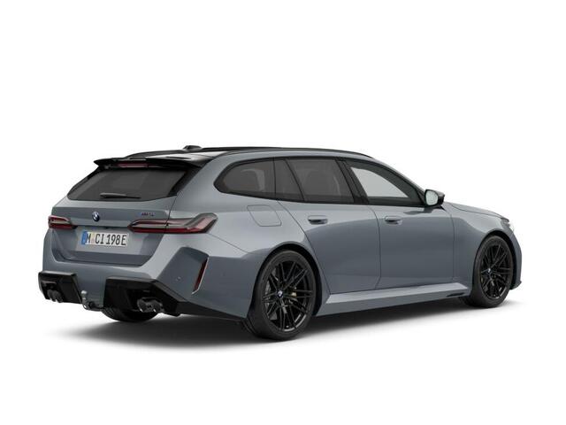 BMW M5 Touring M Driver's Pack | Comfort Pack | Bowers & Wilkins | Panoramadak | M Carbon-keramische remmen