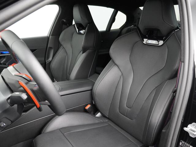 BMW M5 5-serie M Driver's Pack | Driving Assistant Professional | Parking Assistant Prof | Bowers & Wilkins | Stoelventilatie | Carbon Pack | Stuurwielrand verwarmd |