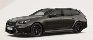 bmw-m5-touring-pano-carbon-alcantar