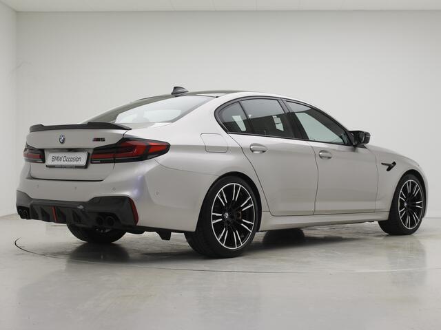 BMW M5 5-serie Sedan | Bowers & Wilkins | Driving Assistant Plus | Entertainmentsysteem Professional achterin | Downpipes | Div. Carbon delen | Incl. 12 mnd Bovag garantie.