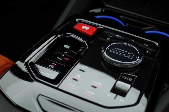 BMW M5 5-serie 727pk | Ultimate Pack | Keramisch | Carbon | Driving Assistant Pro. | B&W