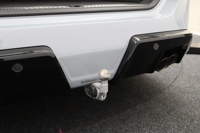 BMW M5 5-serie Touring M-Drivers Pack, Panoramadak, B&W Sound, Trekhaak, Carbon Int, Driv. Ass. Prof, Comfort Pack,