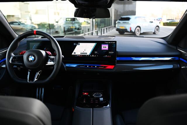 BMW M5 Touring Automaat / Trekhaak / Panoramadak / M Drive Professional / Comfort Access / Bowers & Wilkins / Adaptieve LED / Parking Assistant Professional